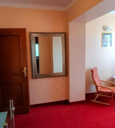 Delfin Nocleg ze śniadaniem Mielno (Koszalin)