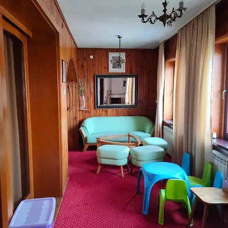 Delfin Nocleg ze śniadaniem