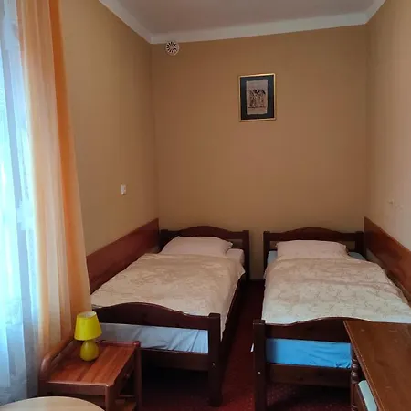 Alojamento de Acomodação e Pequeno-almoço Delfin 3*