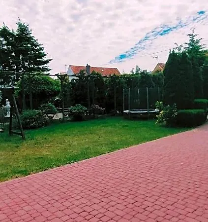 Delfin Nocleg ze śniadaniem 3*